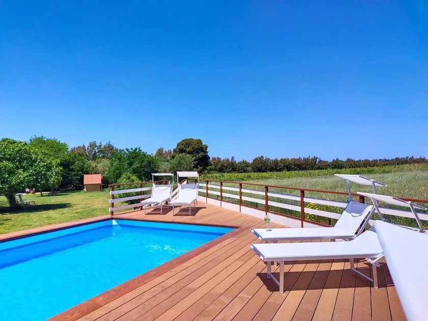 HOUSE NEAR THE SEA WITH SWIMMING POOL AND VAACA WHIRLPOOL - Image 1