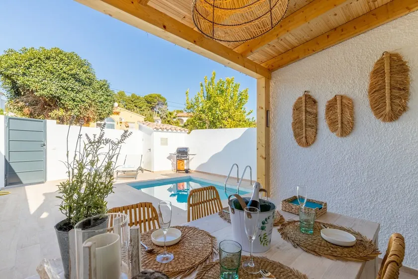 Ferienhaus \"El Pinito Moraira\" mit Privaten Terrassen, Privatem Pool und WLAN - Image 1