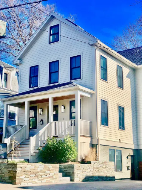Union Square Beauty 2 bed/2 bath w/ Private Patio - Image 1