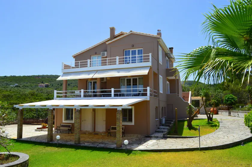 Villa Filis -A magnificent Villa overlooking Lefkada! - Image 1
