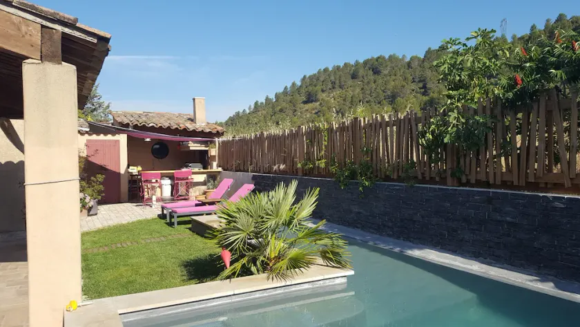 STONE PROVENCAL 180 M2 MED POOL - GARDEN - BBQ - PLANCHA - Image 1