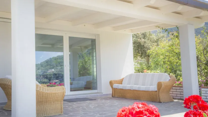 Villa con spettacolare vista mare sulla spiaggia in sabbia bianca della Biodola e giardino di 2500 m - Image 1