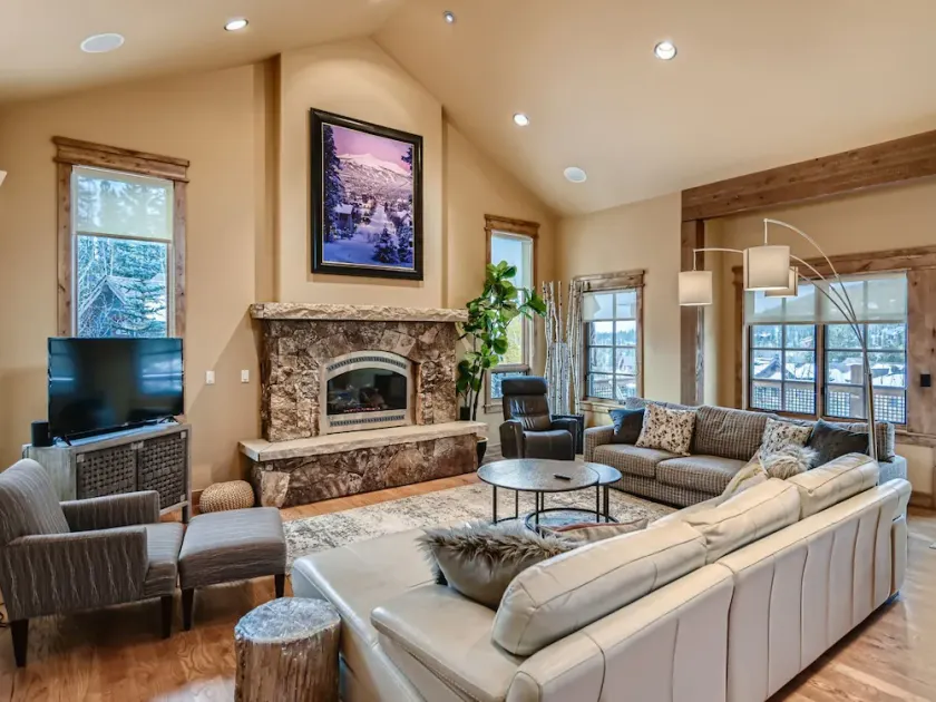 Aspen Grove Chalet: Privat boblebad, gasgrill, bordfodboldbord - Image 1