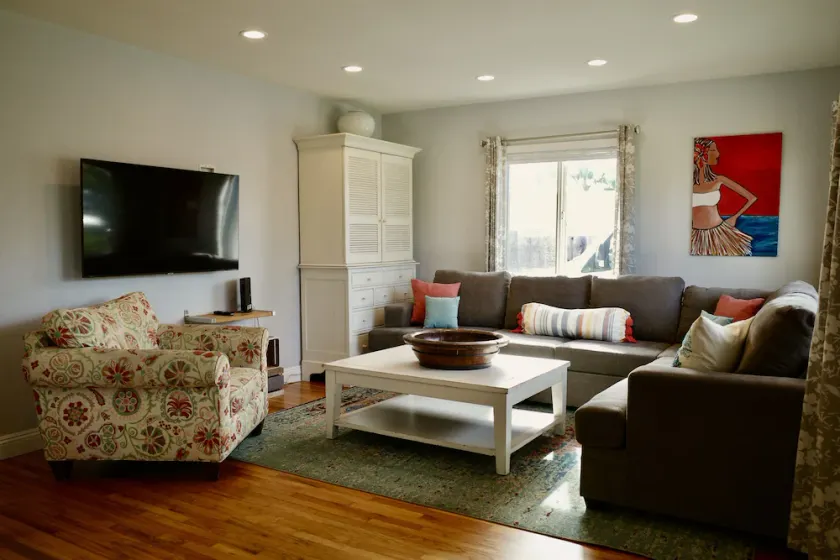 Cozy Cottage One Mile from the Beach 8 posti letto, animali domestici - Image 1