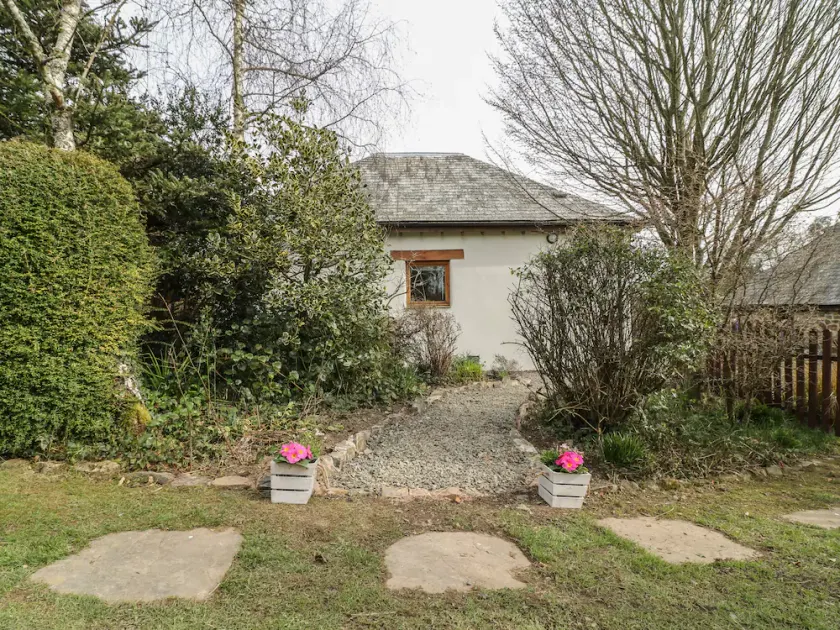LITTLE TORR, romantic, country holiday cottage in Drewsteignton - Image 1