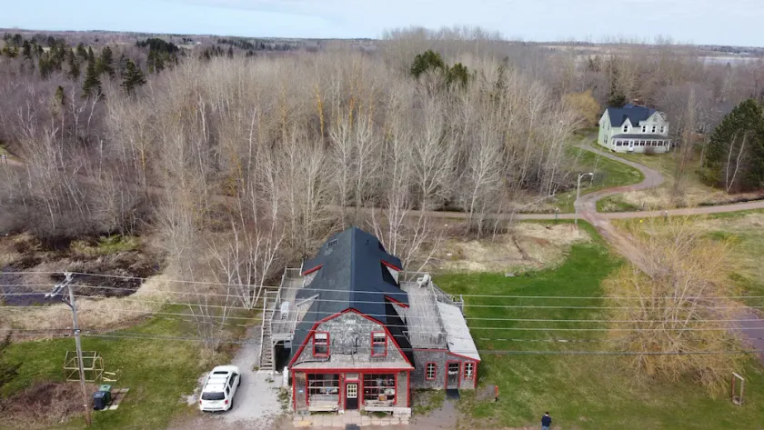 Trailside Inn - Image 1