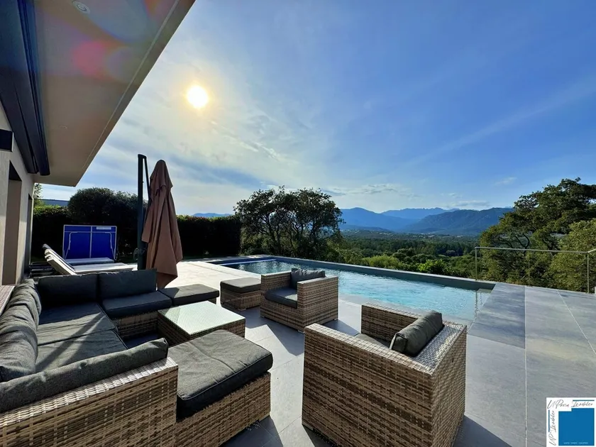 Villa Ciste - 12/15pers - Heated swimming pool - Panoramic mountain view - - Image 1