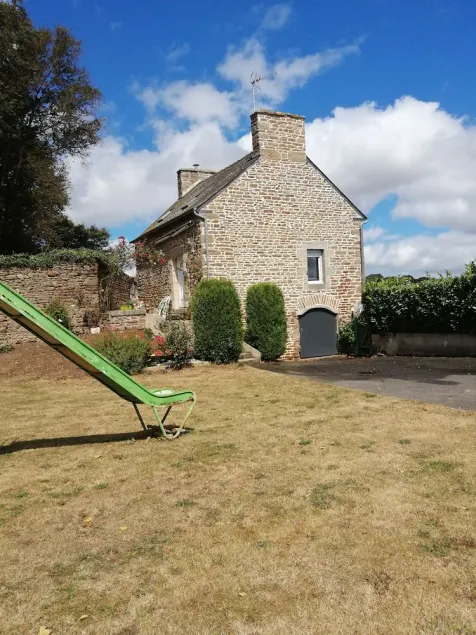 Vacation home Côtes d'Armor in the commune of Quessoy - Image 1