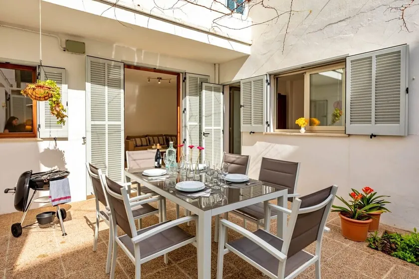 Ground floor apartment near the sea for 5 guests with patio and private bbq - Image 1