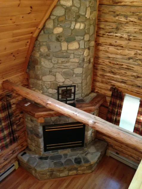 Rockport Log Cabin-A Peaceful Getaway im Herzen von Midcoast Maine - Image 1