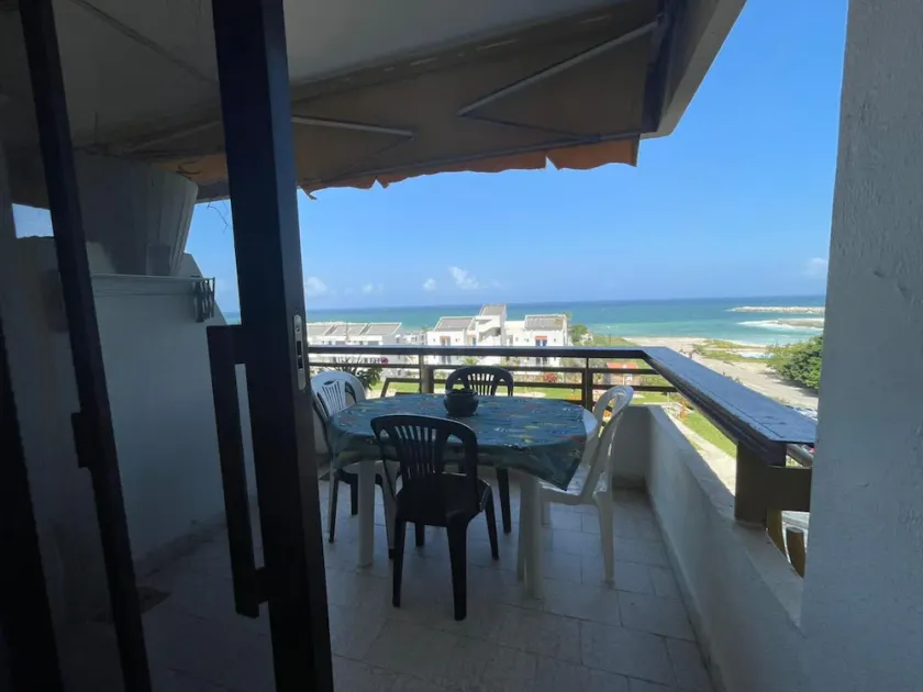 1 Bed Flat - Sleeps 2 - Pets - Pool - Smoking - Image 1