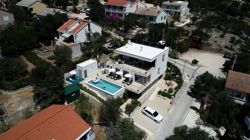 Modern Villa with Pool & Sea View-40m to the Beach - Image 1