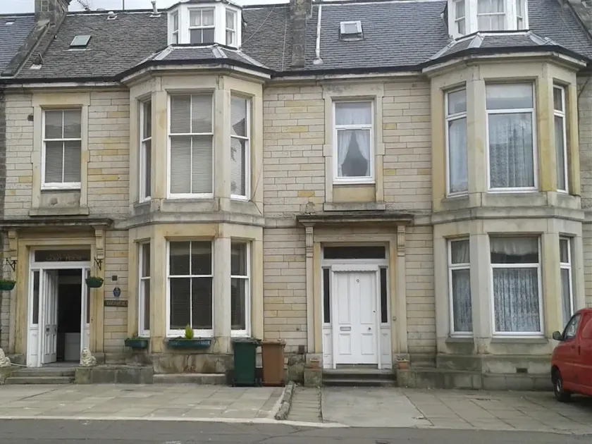 Capital Guest House - Image 1