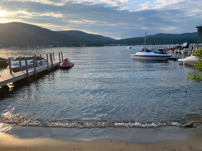 Lake George Lakefront House, Private Beach, Great Location, w/nearby dock rental - Image 1