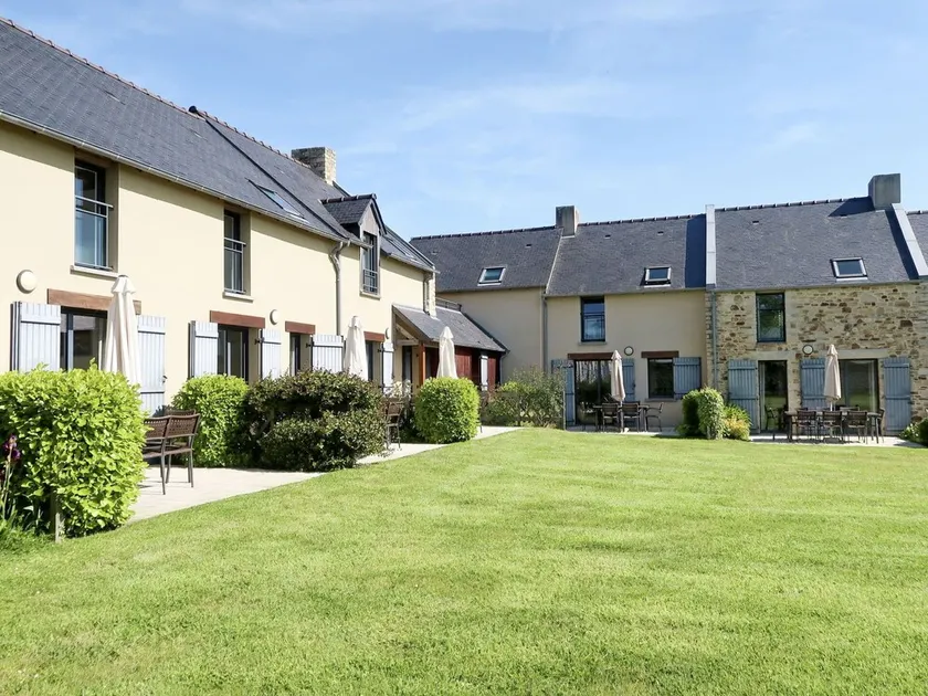Nice apartment for 6 guests with WIFI, pool, TV, terrace and pets allowed - Image 1