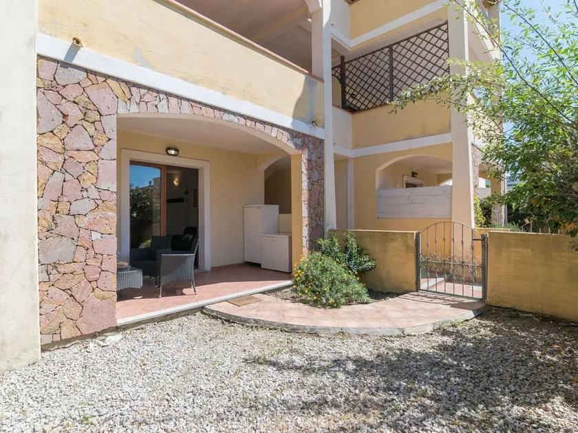 Nice apartment for 4 people with A/C, TV, patio and pets allowed - Image 1