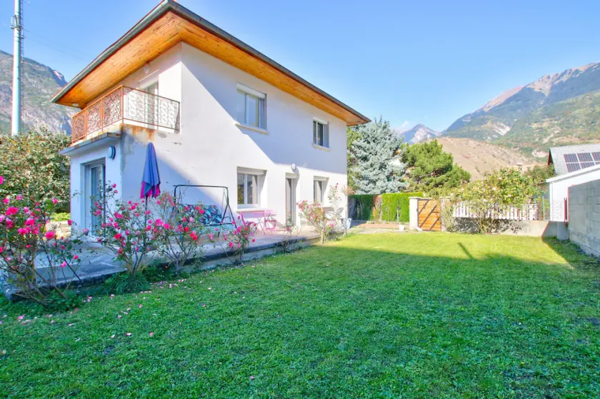 Maison Individuelle de 120m² Avec Jardin - Image 1