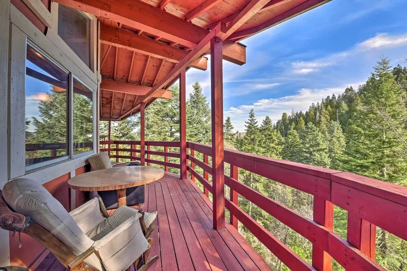 Lake Arrowhead Cabin w/ Deck & Stunning Mtn Views! - Image 1