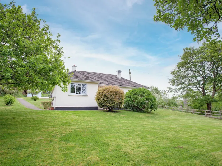 Alojamiento de 2 habitaciones en Polgooth, St Austell - Image 1