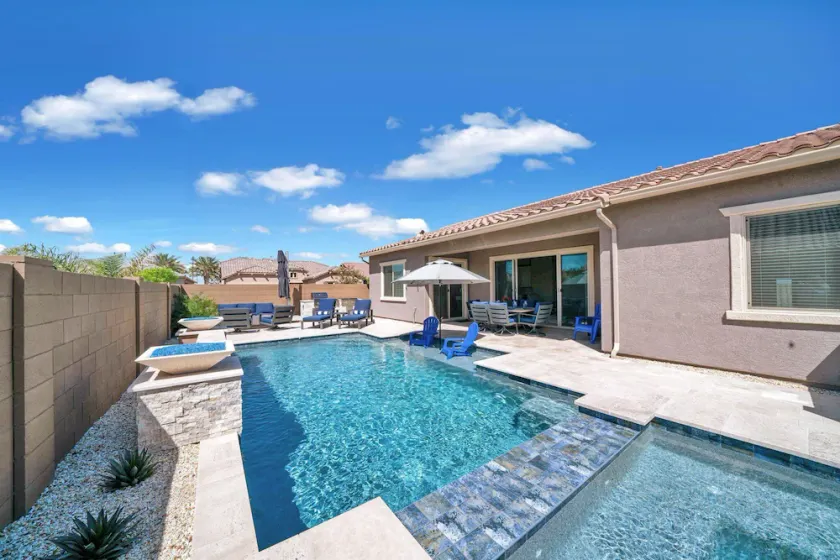 ⭐⭐⭐⭐⭐ ⭐Heated Pool & Spa, Gourmet Kitchen, Game Room, Fire Table & BBQ Island - Image 1