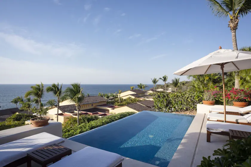 Four Seasons 5 bedroom Villa - Image 1