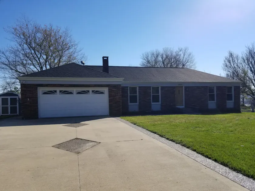 Entire house. Bonus Game Rm. Lg yard w/firepit/driveway/garage. - Image 1