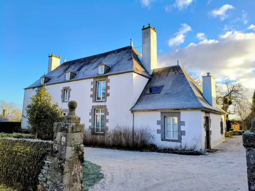 Spacious country home ideal for 4 families with kids - Image 1