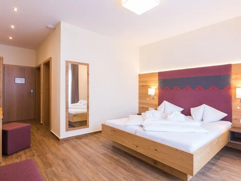 Familiensuite mit 2 Getr. Schlafräumen, Bad - Panoramahotel Gürtl - Image 1