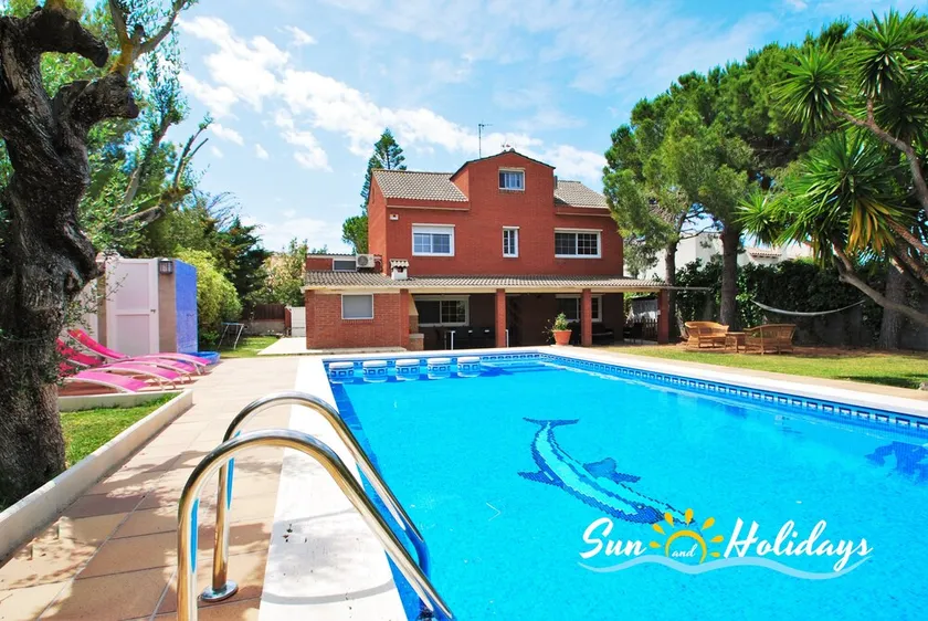 Villa Martina with private pool and large garden - Image 1