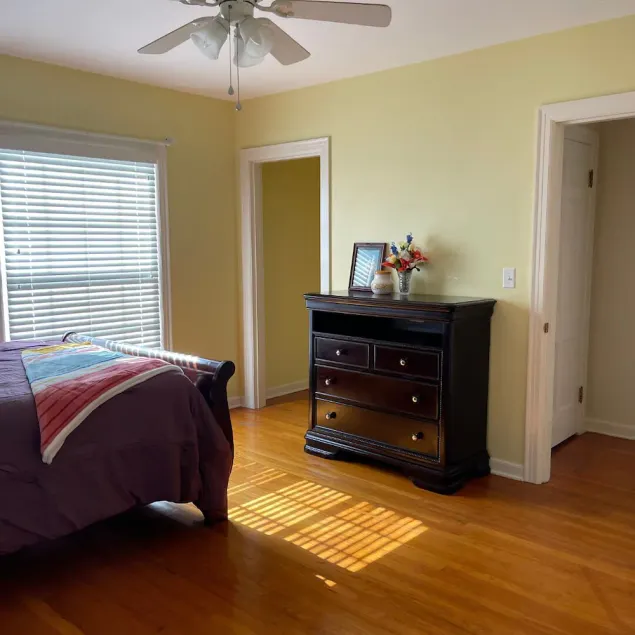 Historic Mt. Vernon House - Perfect family home, walking distance from downtown - Image 1