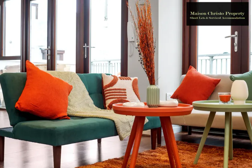 Trendy 2BR Apartment With Large Terrace Near Canary Wharf, Excel, O2 & Stratford - Image 1