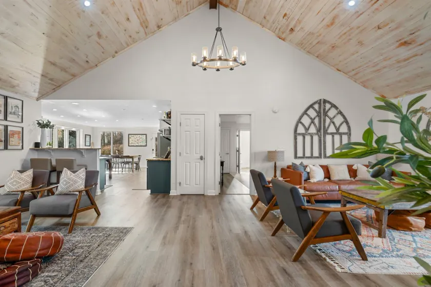 Leiper's Fork Home ❤️ 70 Ft Balkon im Freien mit Blick auf die Landschaft auf 12 Hektar Abgeschiedenheit - Image 1