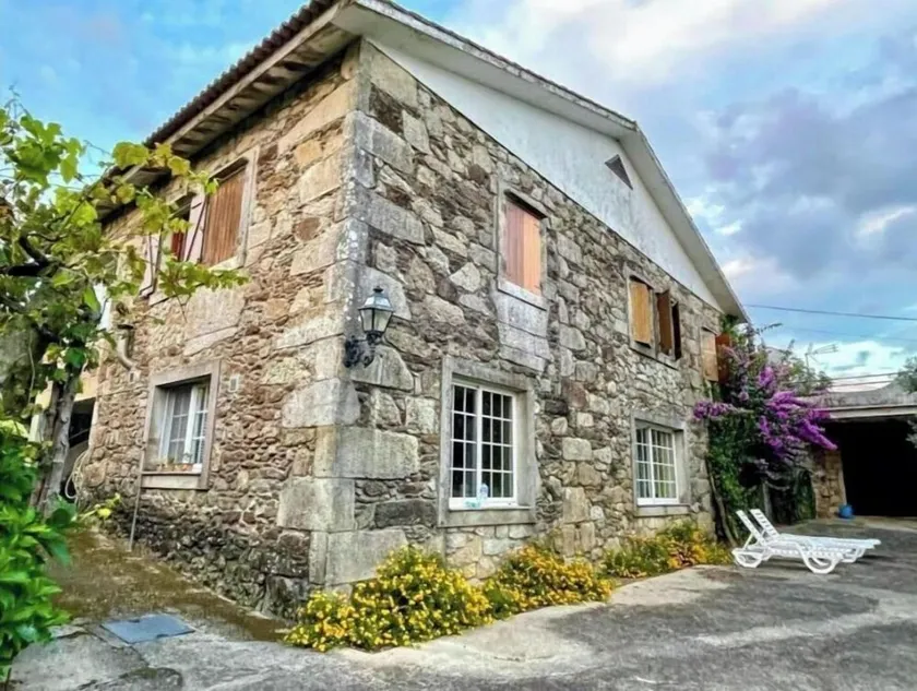 Tabagon House - Image 1