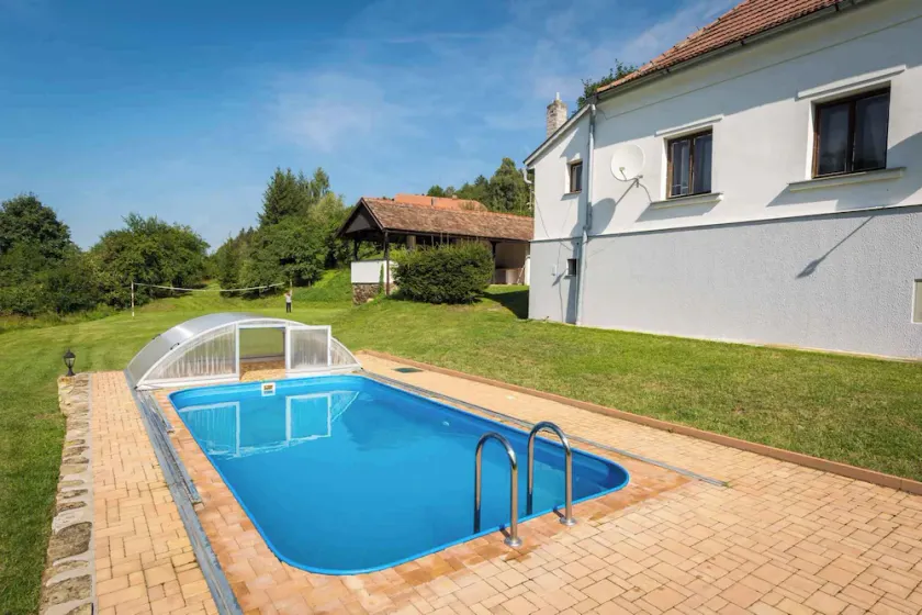 Casa de vacaciones con piscina exterior - Image 1