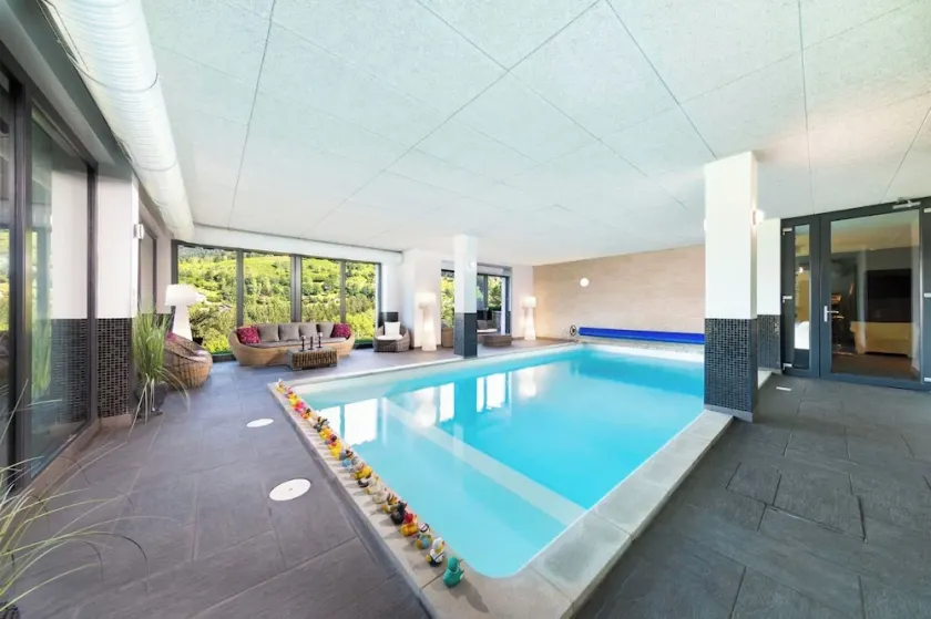 For 4-6 personer, udlejning med wellness-område indendørs pool, sauna, fitness - Image 1