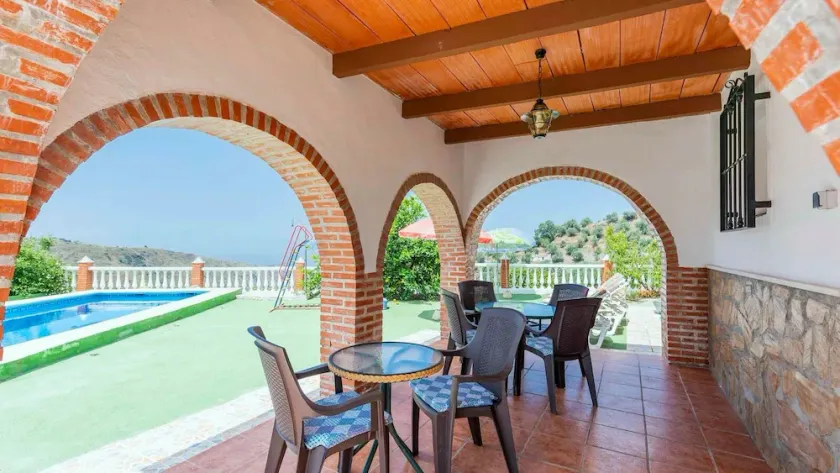 Villa Marín Canillas de Aceituno by Ruralidays - Image 1