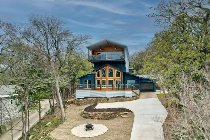 Breathtaking Views of Lake Texoma's beaches/Islands and Highport Marina.  - Image 1