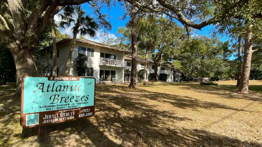 ATLANTIC BREEZE by Jekyll Realty - Image 1