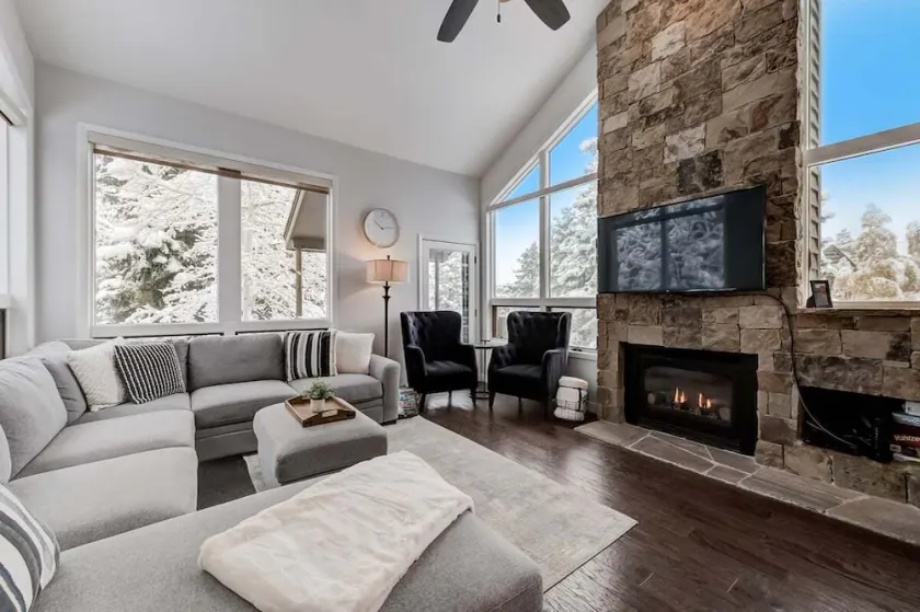 Canyons Resort, Community Hot Tub Retreat, Slopes located steps away! - Image 1