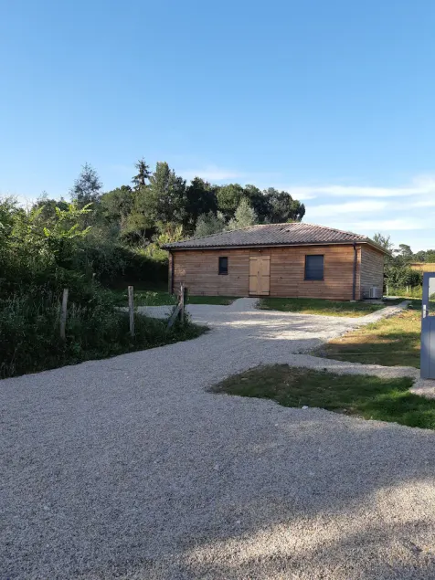 Chalet Bois Piscine Individuelle Dordogne - Image 1