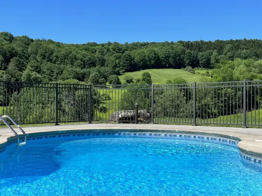 Coop Diamonds Luxury Rentals  @ Honey Joe Acres - Image 1