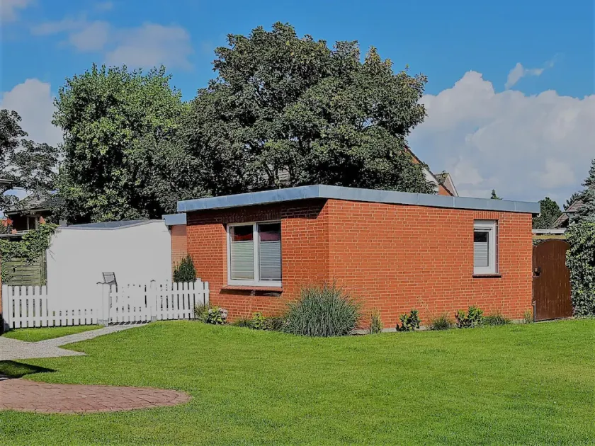 Casa-mia: Bungalow Stella avec petit jardin et terrasse ensoleillée - Image 1