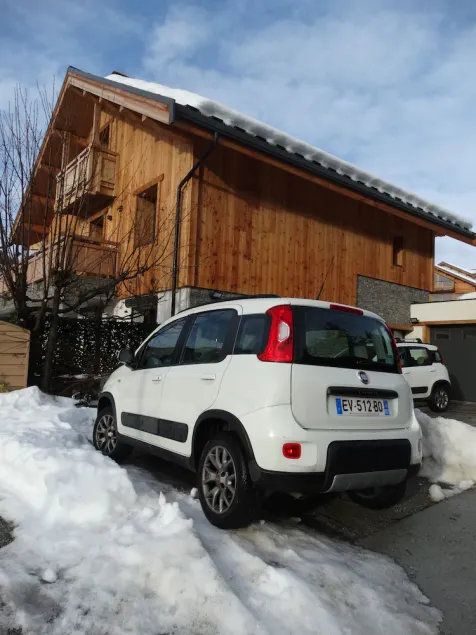First floor in a spacious chalet in Serre Chevalier - Image 1