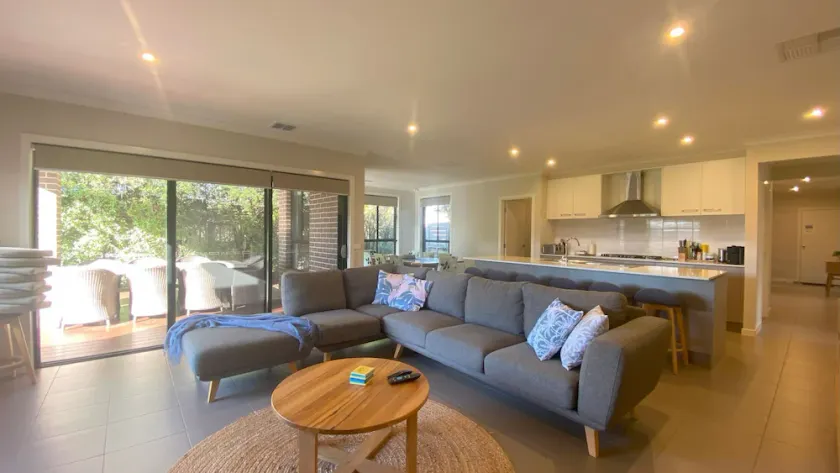 World Class on Wattle - Image 1