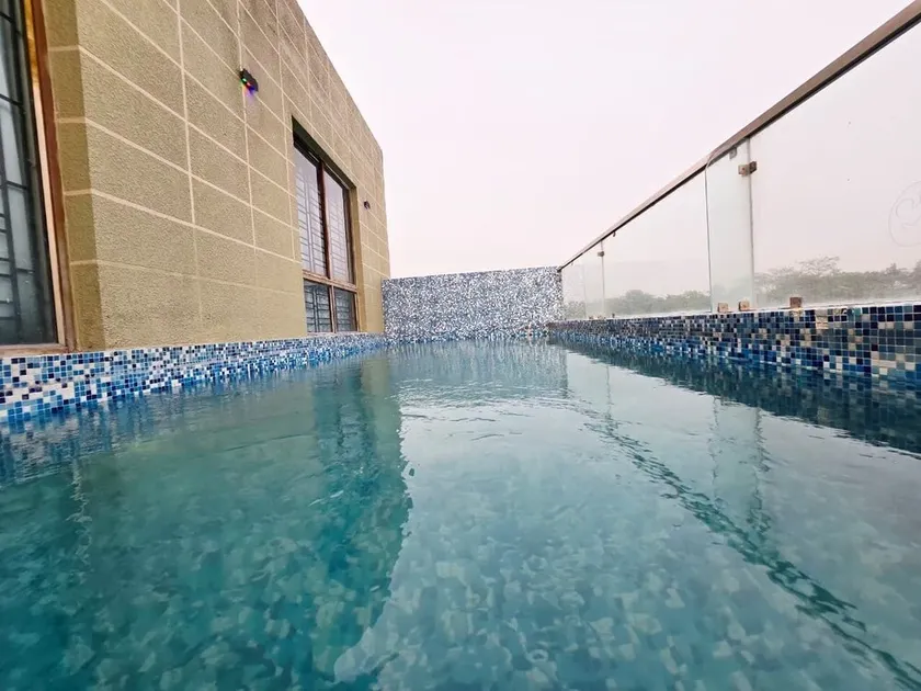 MeerahMahal Entire Luxurious Aqua Villa - Image 1