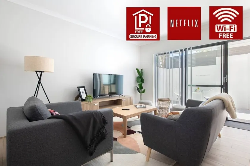 3BR Sanctuary: Riverside Escape Near Freo & Perth - Image 1
