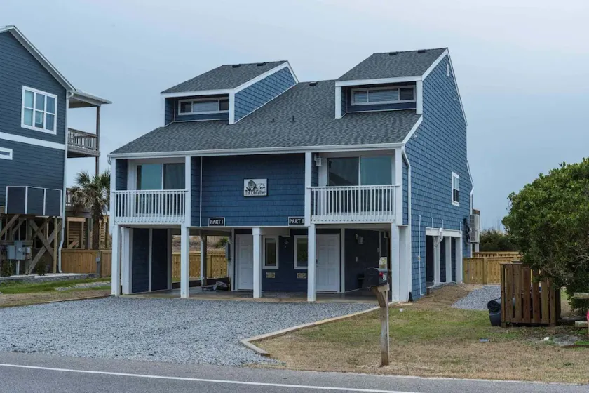 Enjoy a spacious oceanfront duplex at Codfather Unit 2 - Image 1