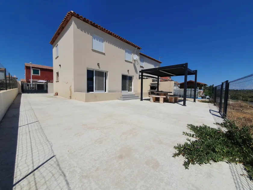 Jolie maison de vacance en camargue - Image 1