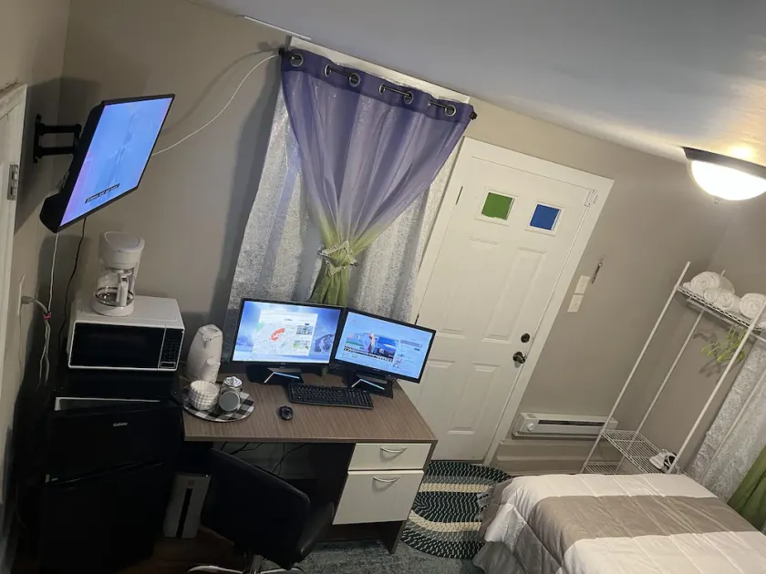 This's private room in Irvington 8 to 10 minutes  to Newark air port - Image 1