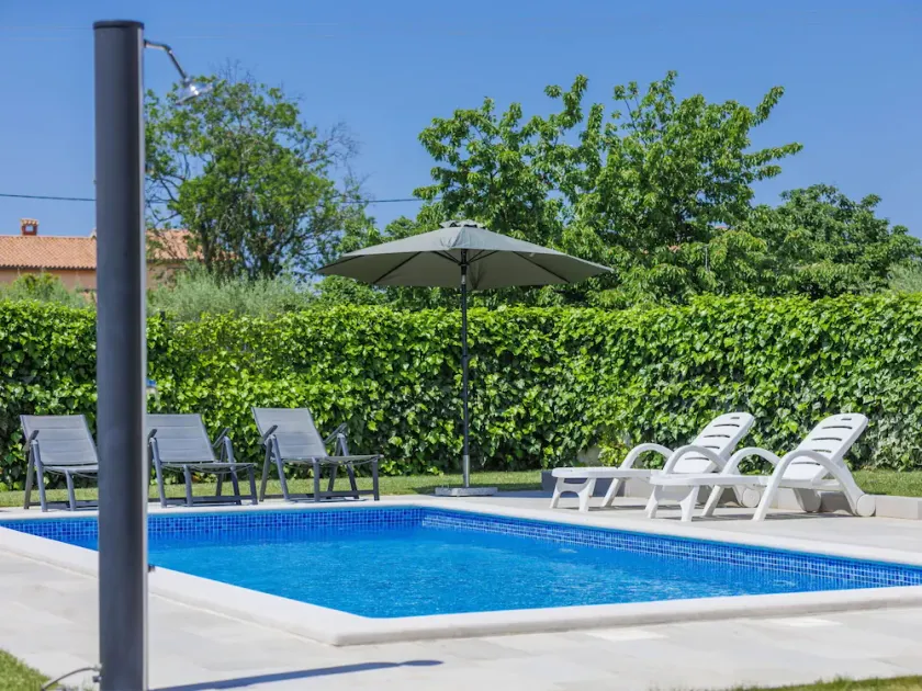 Smuk privat feriebolig for 6 gæster med privat pool, WIFI, klimaanlæg, TV og terrasse - Image 1